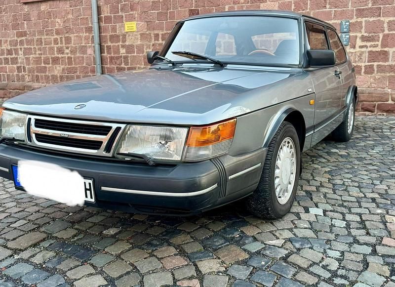 Grau Gebraucht 1992 Saab 900 Kleinwagen | 7.800 € - Bild 1/4