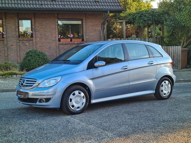 Blau Gebraucht 2007 Mercedes B170 Van / Kleinbus | 6.999 € (Fairer Preis) - Bild 1/4