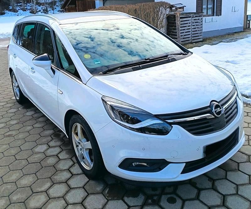 Gebraucht Opel Zafira 170 PS (125 kW) 2018 Weiß Van / Kleinbus
