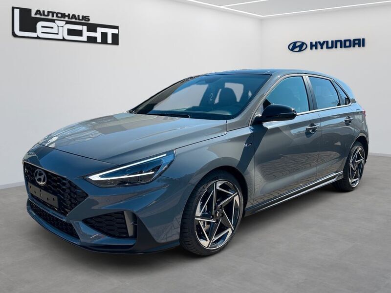Grau Neu 2025 Hyundai i30 N Line Limousine | 29.990 € (Etwas zu teuer) - Bild 1/4