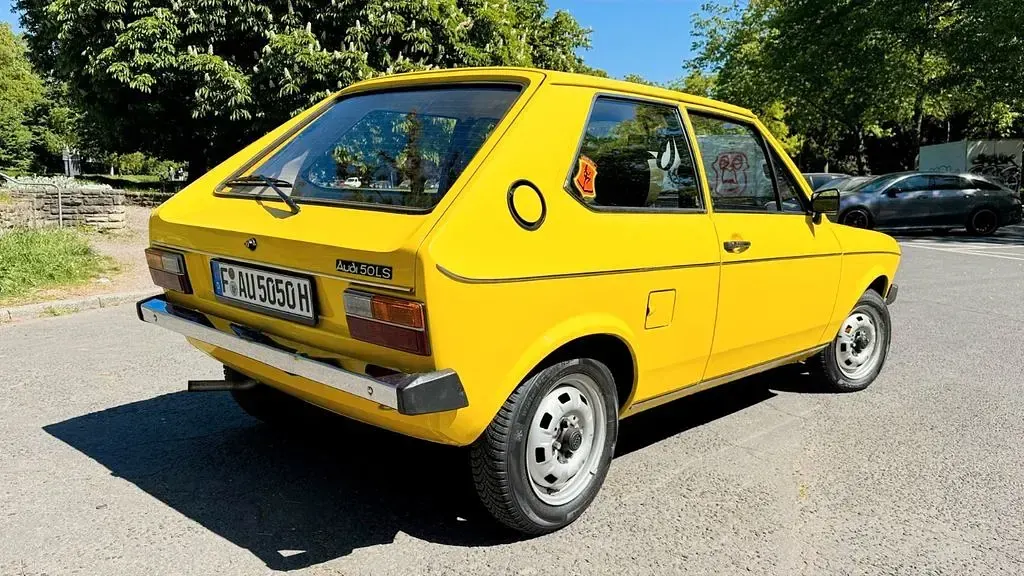 Gebraucht Audi 50 50 PS (36 kW) 1976 Gelb Kleinwagen