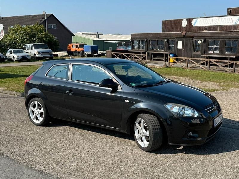 Gebraucht Kia ProCeed 125 PS (91 kW) 2009 Schwarz Kleinwagen