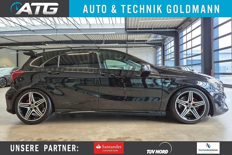 Kosmosschwarz Gebraucht 2017 Mercedes A250 Exclusive Limousine | 22.690 € (Fairer Preis) - Bild 1/4