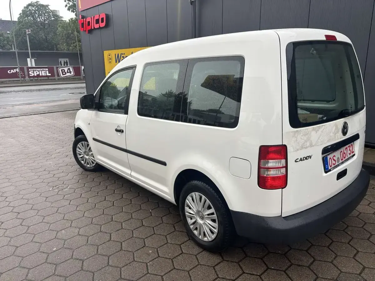 Gebraucht VW Caddy Startline 75 PS (55 kW) 2015 Candyweiß Van / Kleinbus