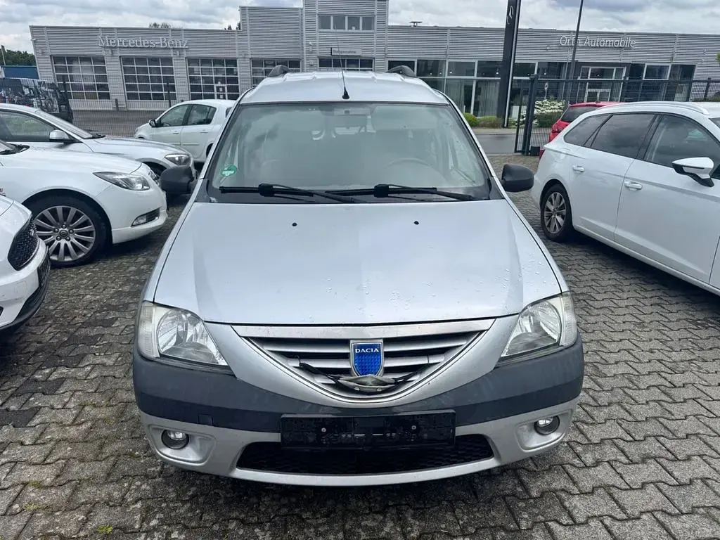 Gebraucht Dacia Logan MCV Lauréate 86 PS (63 kW) 2008 Grau Kombi