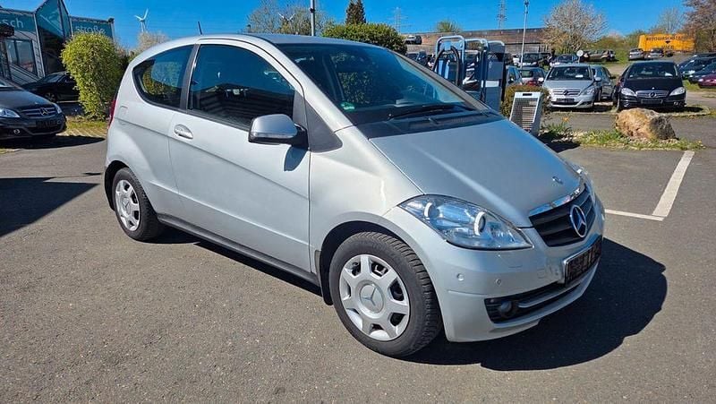 Gebraucht Mercedes A160 95 PS (69 kW) 2010 Silber Limousine