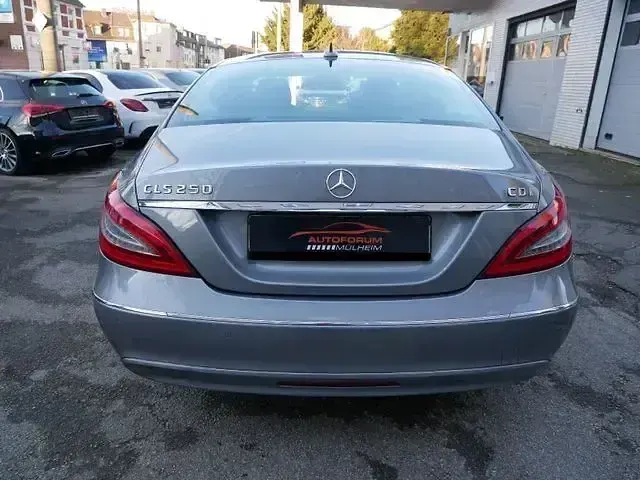 Gebraucht Mercedes CLS250 204 PS (150 kW) 2013 Palladiumsilber  metalliclack Coupé