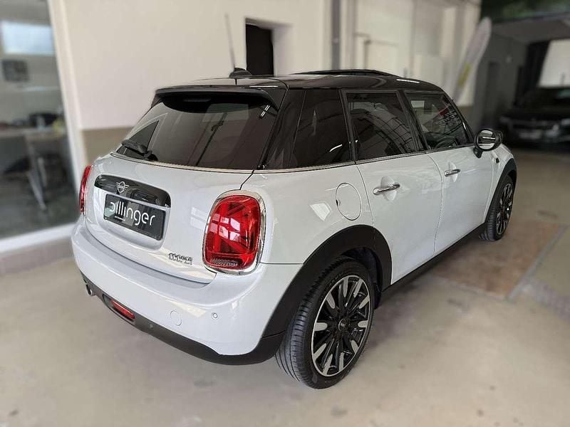 Gebraucht Mini Cooper 136 PS (100 kW) 2020 White silver Kleinwagen