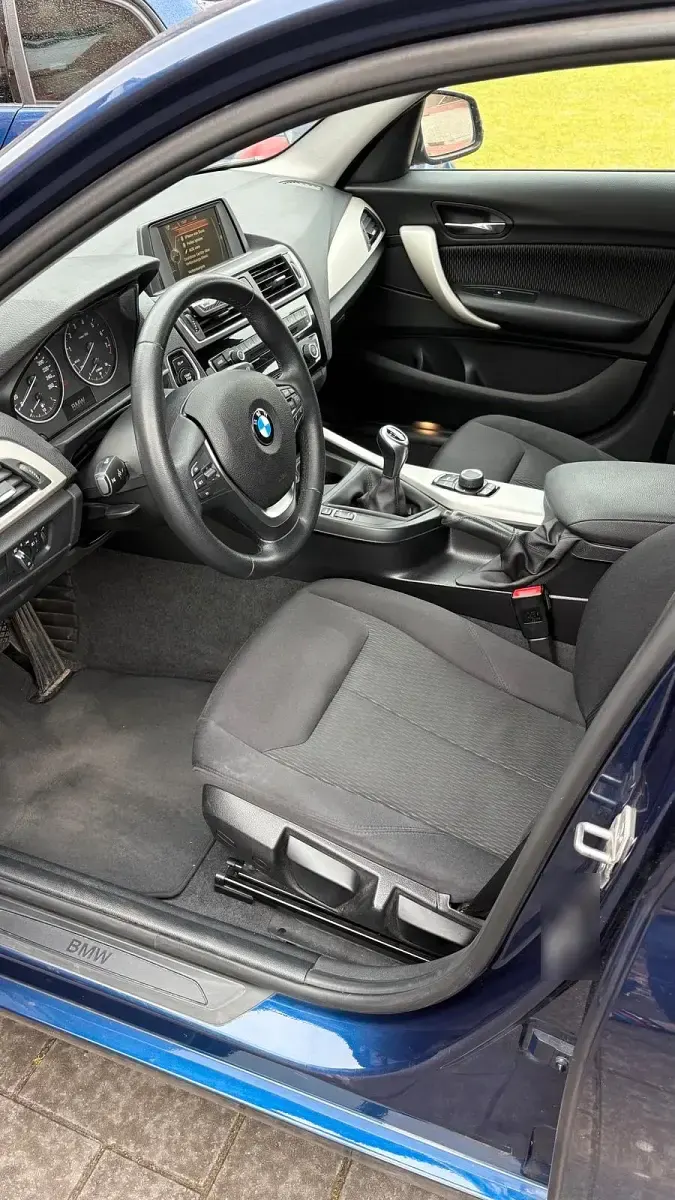 Gebraucht BMW 116 Advantage 109 PS (80 kW) 2017 Blau Kleinwagen
