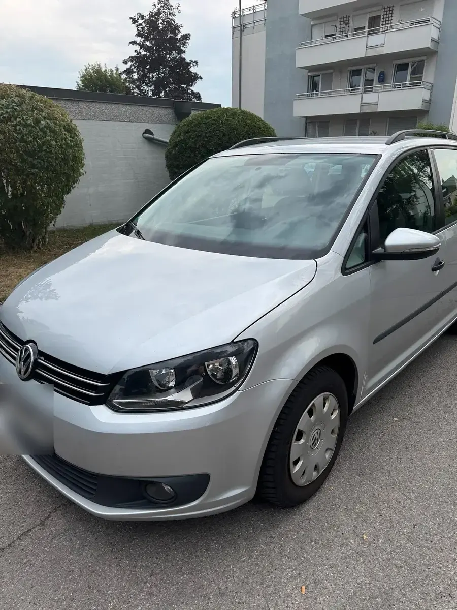 Gebraucht VW Touran 105 PS (77 kW) 2015 Silber Van / Kleinbus