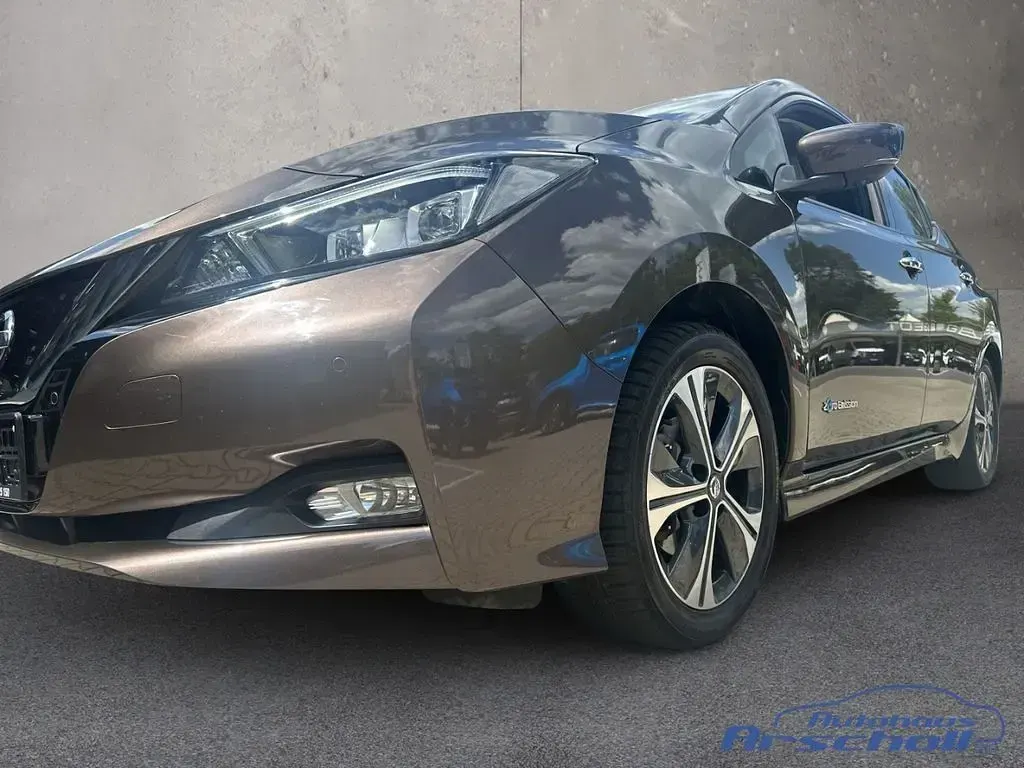 Gebraucht Nissan Leaf Tekna 160 kW (218 PS) 2016 Braun Kleinwagen