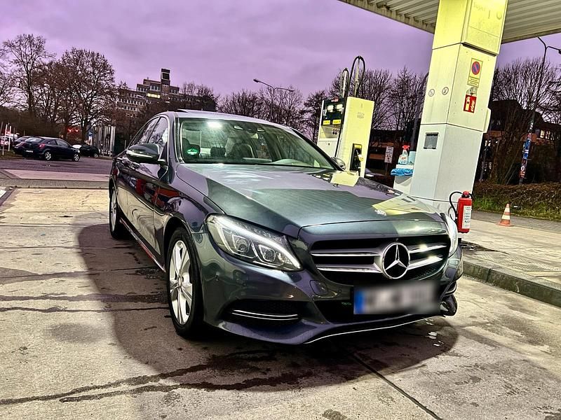 Gebraucht Mercedes C220 170 PS (125 kW) 2014 Grau Limousine