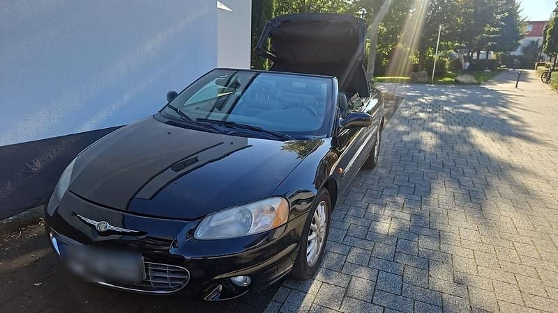 Gebraucht Chrysler Sebring Cabriolet 149 PS (109 kW) 2002 Schwarz Cabrio