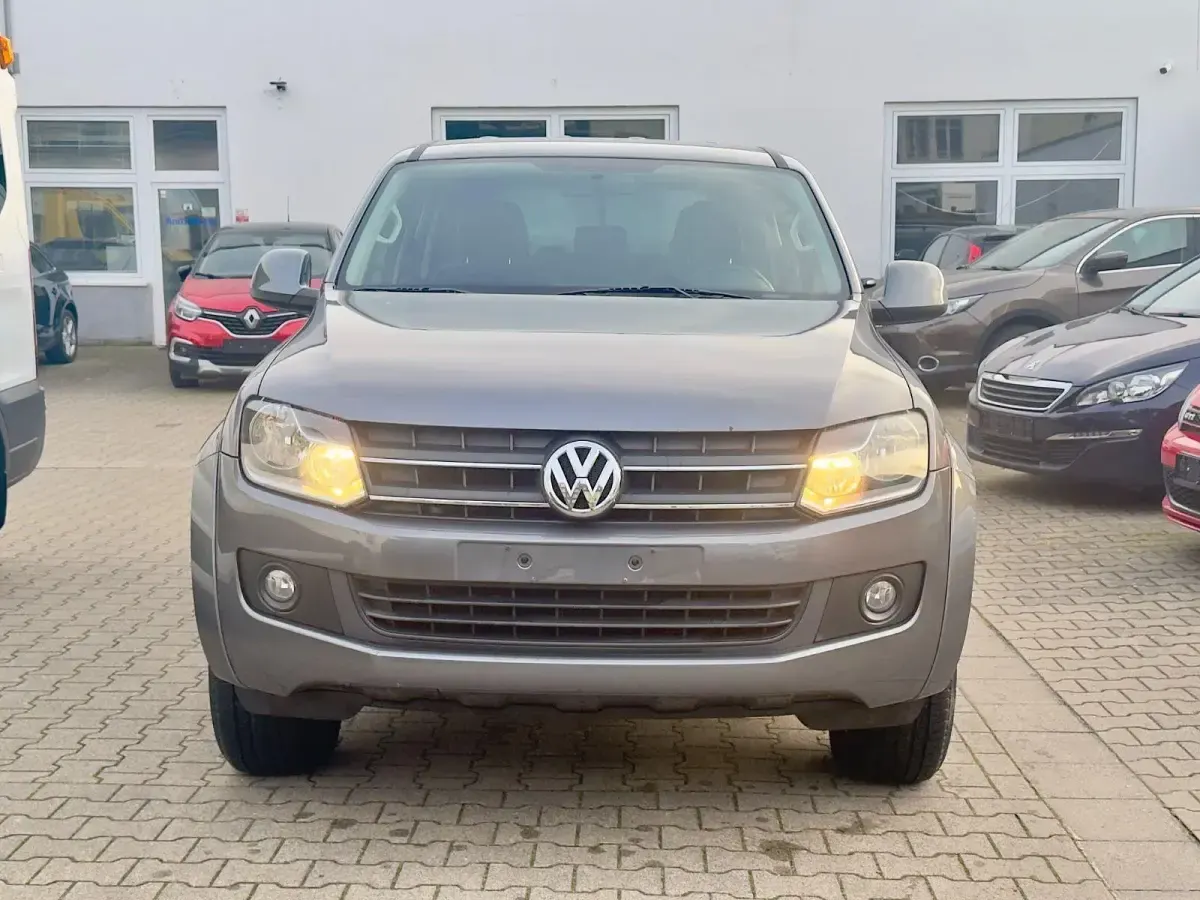 Używany VW Amarok 163 KM (119 kW) 2012 Szary Pickup