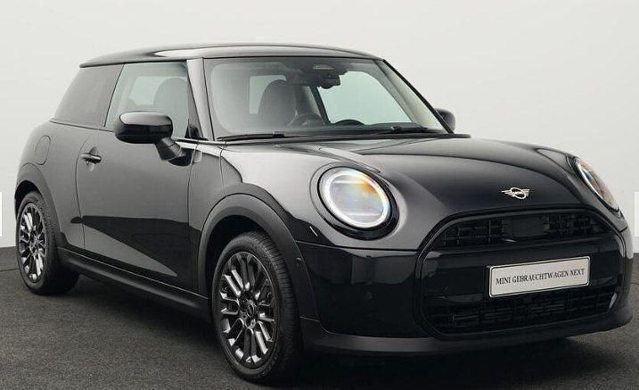 Gebraucht Mini Cooper Classic 156 PS (114 kW) 2024 Schwarz Kleinwagen