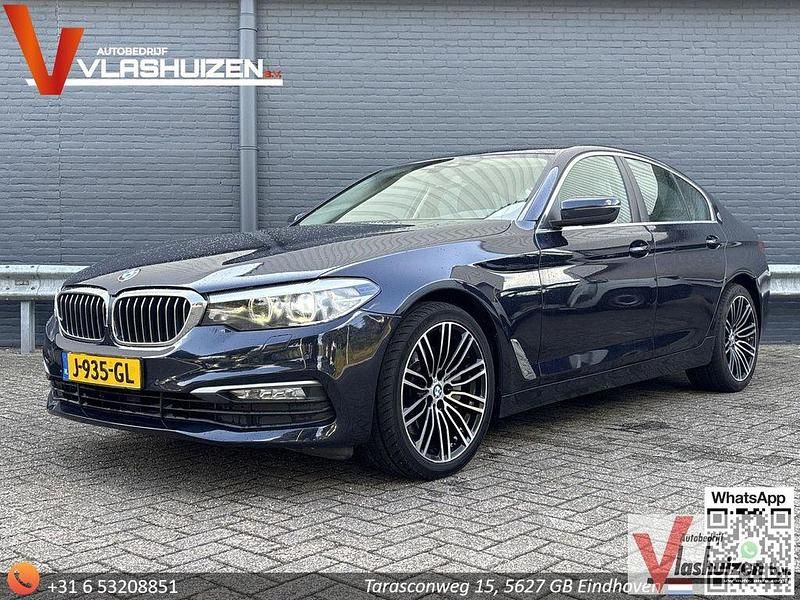 Blau Gebraucht 2017 BMW 530 Executive Limousine | 16.900 € - Bild 1/4