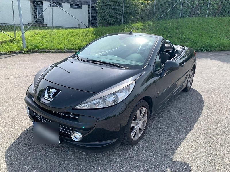 Schwarz Gebraucht 2008 Peugeot 207 CC Cabrio | 1.550 € (Superpreis) - Bild 1/4