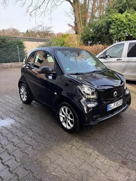 Gebraucht Smart ForTwo Electric Drive 60 kW (82 PS) 2018 Schwarz