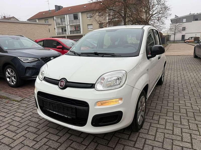 Gebraucht Fiat Panda Pop 69 PS (50 kW) 2016 Colore esterno (weiss) Kleinwagen