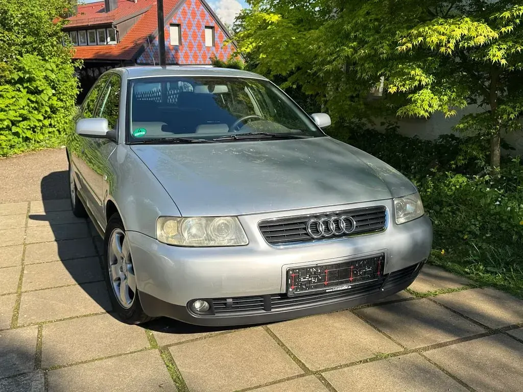 Używany Audi A3 102 KM (75 kW) 2001 Srebrny Hatchback