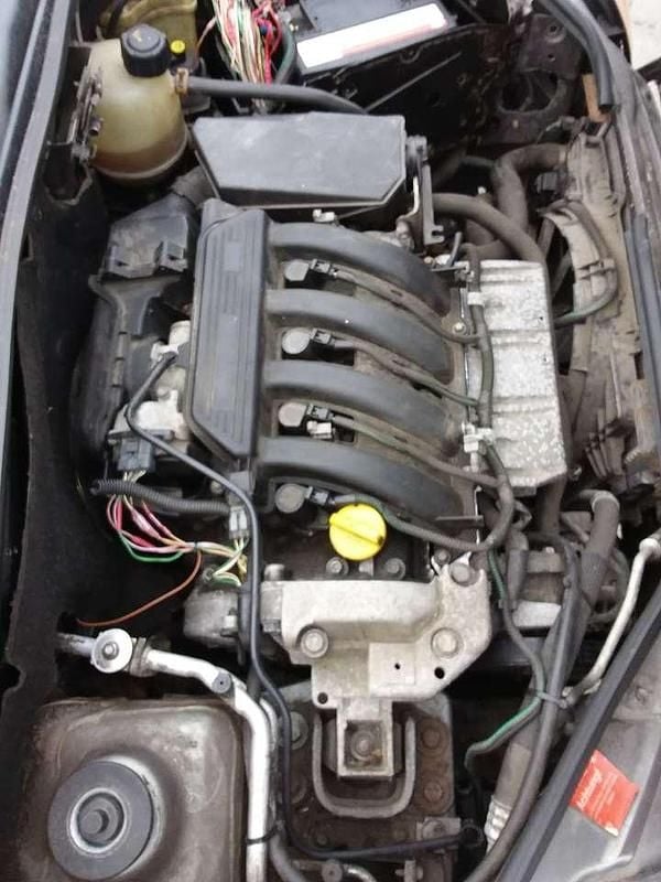 Gebraucht Renault Kangoo Privilege 95 PS (69 kW) 2001 Braun Van / Kleinbus