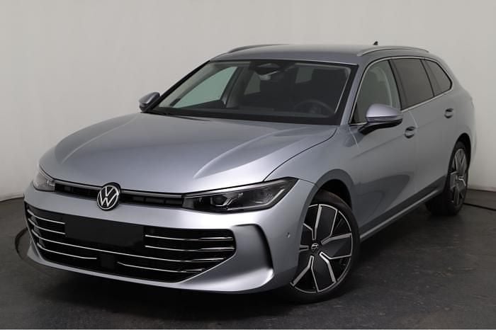 Silber, oyster silver metallic (f0) Neu 2025 VW Passat Alltrack Elegance Kombi | 40.340 € (Guter Preis) - Bild 1/4