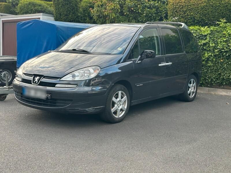 Grau Gebraucht 2007 Peugeot 807 Van / Kleinbus | 599 € (Superpreis) - Bild 1/4
