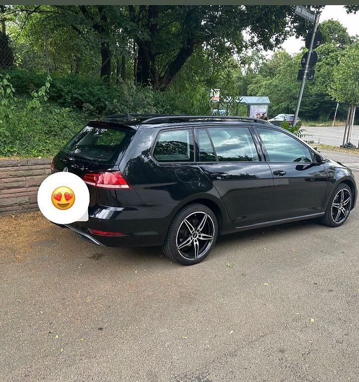 Schwarz Gebraucht 2018 VW Golf VII Join Kombi | 8.500 € (Superpreis) - Bild 1/4