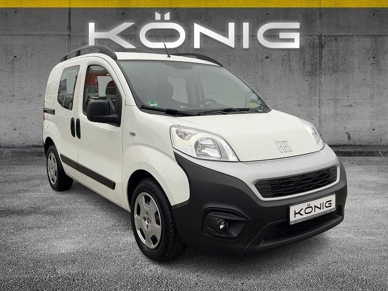 Weiß Gebraucht 2023 Fiat Fiorino Van / Kleinbus | 14.990 € (Fairer Preis) - Bild 1/4