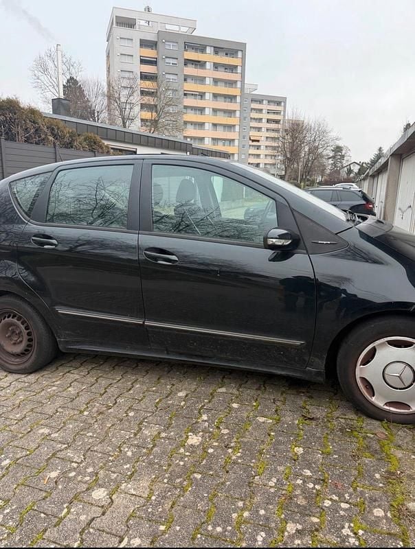 Schwarz Gebraucht 2004 Mercedes A200 Kleinwagen | 300 € (Superpreis) - Bild 1/4
