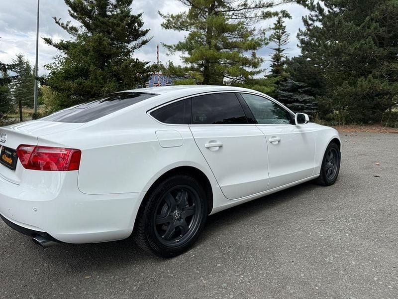 Gebraucht Audi A5 Sportback Ambiente 144 PS (105 kW) 2015 Weiß Kleinwagen