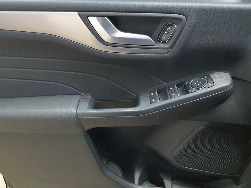 Gebraucht Ford Kuga Titanium 120 PS (88 kW) 2022 Agate black metallic SUV