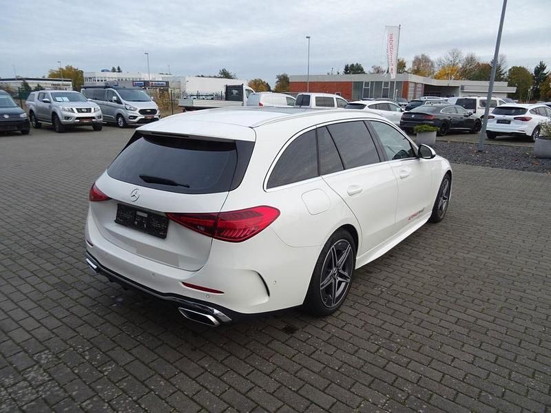 Gebraucht Mercedes C200 AMG line 204 PS (150 kW) 2022 Weiß Kombi