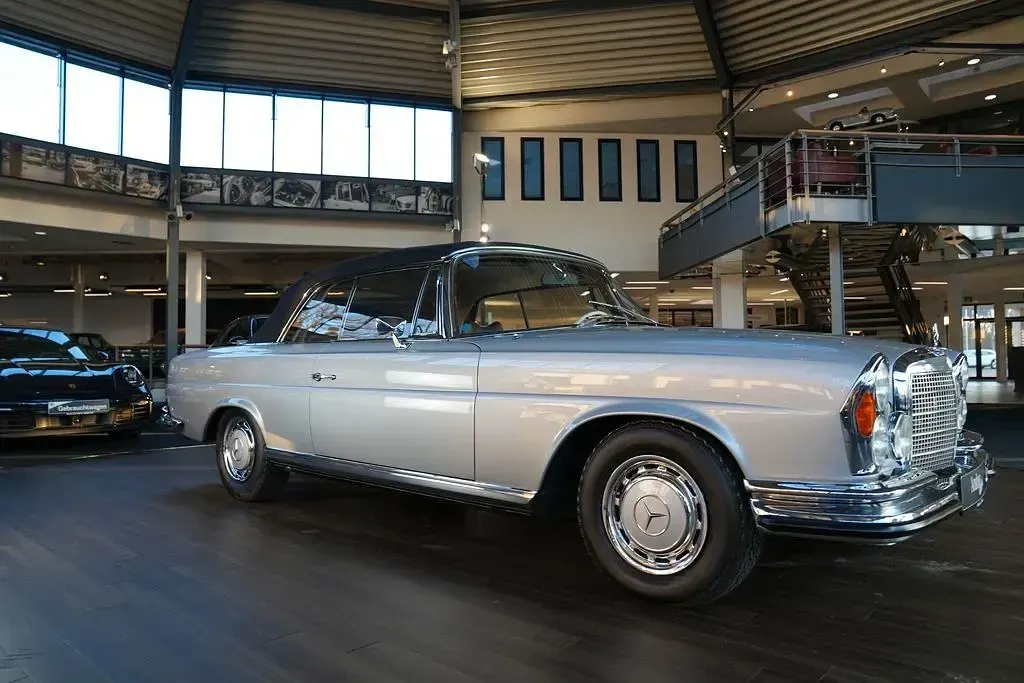 Gebraucht Mercedes 280 SE 200 PS (147 kW) 1969 Silber Cabrio