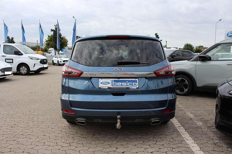 Second-hand Ford S-MAX Titanium 190 CP (139 kW) 2019 Albastru Monovolum