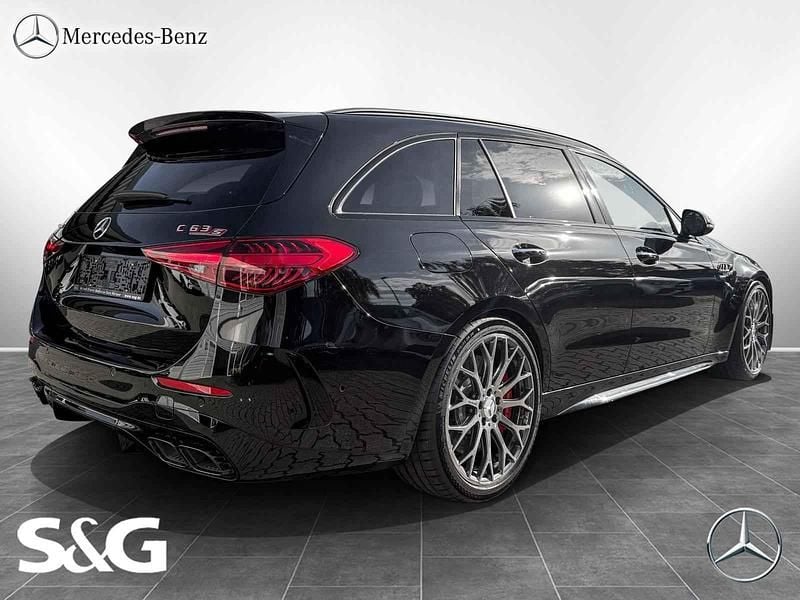 Gebraucht Mercedes C63 AMG AMG 476 PS (350 kW) 2024 Metalliclack obsidianschwarz Kombi