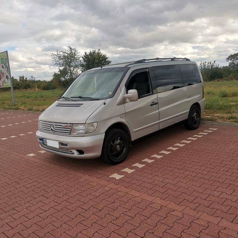 Gebraucht Mercedes Vito 122 PS (89 kW) 2001 Silber Van
