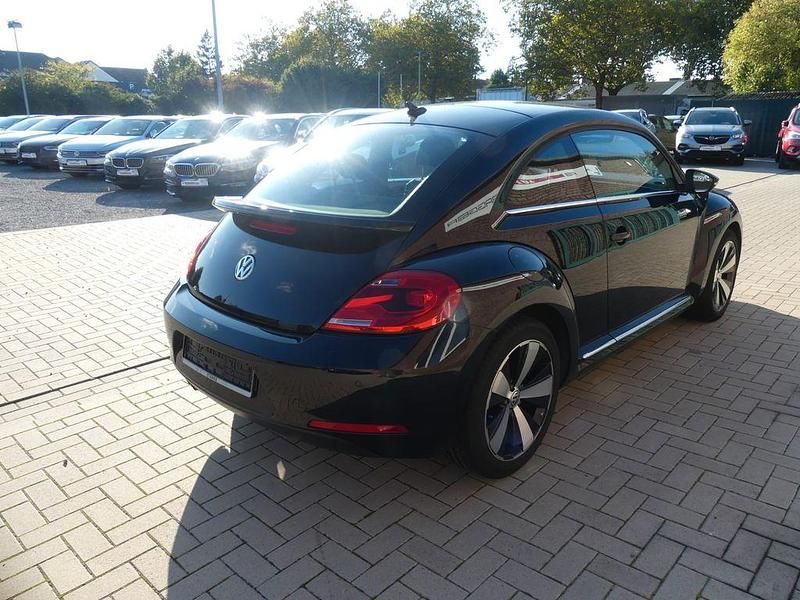Gebraucht VW Beetle Design 160 PS (117 kW) 2013 Schwarz Kleinwagen