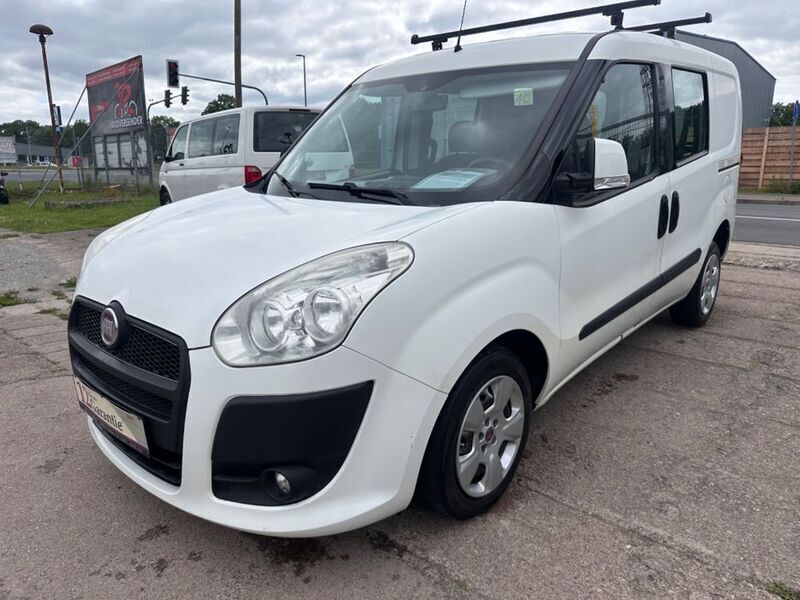 Weiß Gebraucht 2013 Fiat Doblò Van / Kleinbus | 5.490 € (Fairer Preis) - Bild 1/4