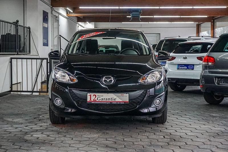 Gebraucht Mazda 2 Center-Line 102 PS (75 kW) 2011 Brillantschwarz Kleinwagen