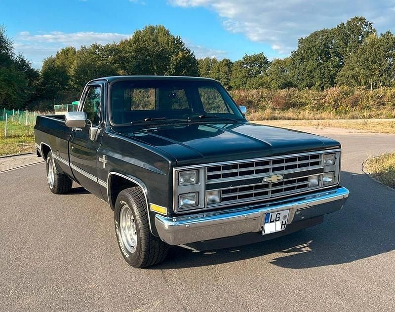 Schwarz Gebraucht 1986 Chevrolet Silverado SUV | 24.900 € - Bild 1/4