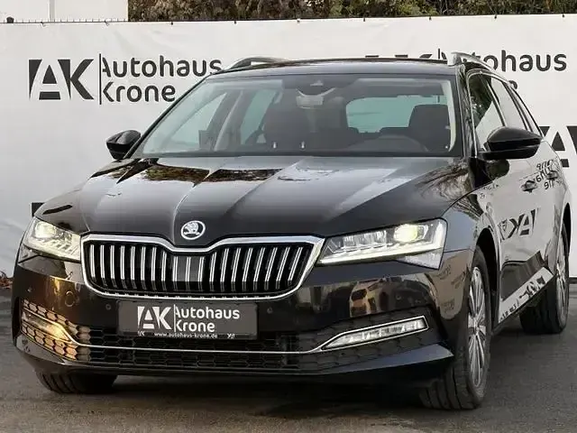 Gebraucht Skoda Superb Style 150 PS (110 kW) 2021 Schwarz Kombi
