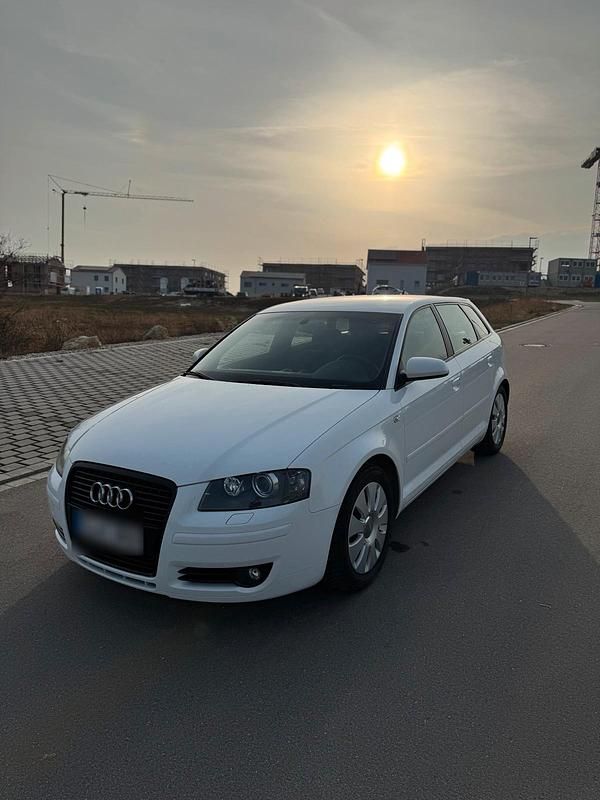Gebraucht Audi A3 105 PS (77 kW) 2007 Weiß Kleinwagen