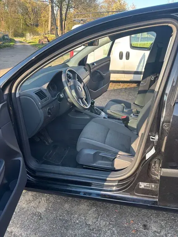 Gebraucht VW Golf IV Trendline 75 PS (55 kW) 2005 Schwarz Limousine