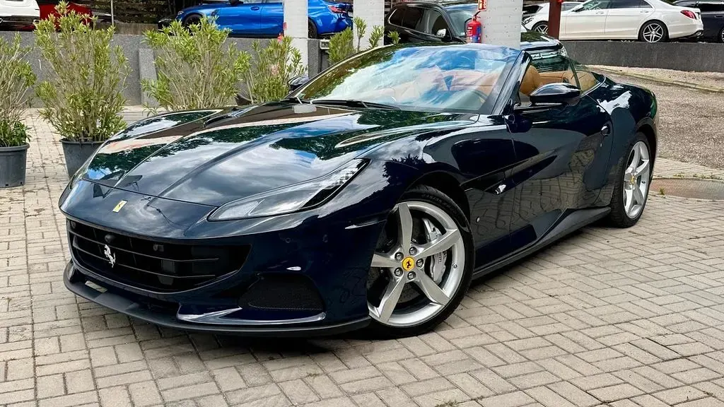Gebraucht Ferrari Portofino 600 PS (441 kW) 2023 Blau Cabrio