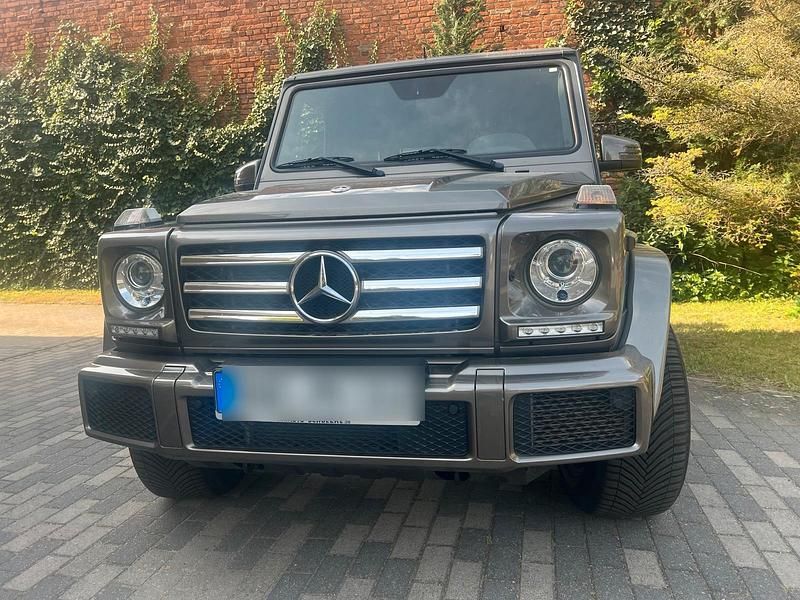 Grau Gebraucht 2017 Mercedes G500 SUV | 76.900 € - Bild 1/4