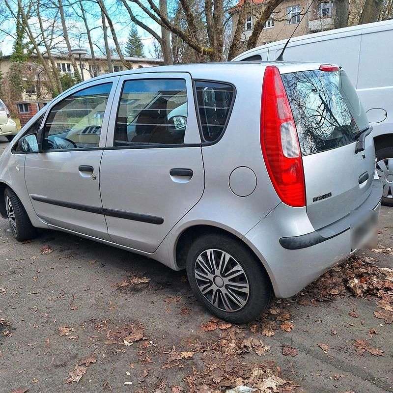 Gebraucht Mitsubishi Colt 75 PS (55 kW) 2007 Silber Kleinwagen