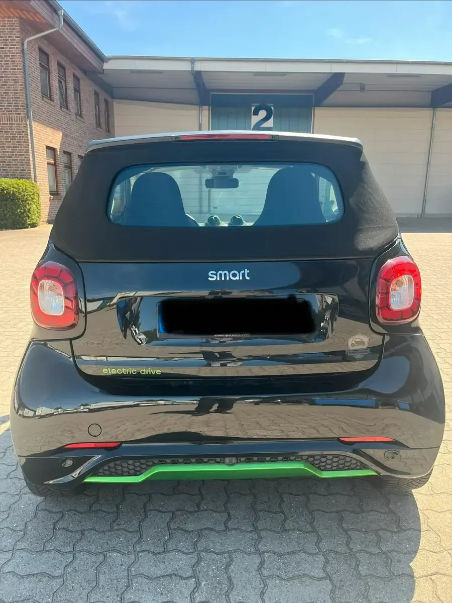 Gebraucht Smart ForTwo Cabrio Brabus 40 kW (55 PS) 2017 Schwarz Cabrio