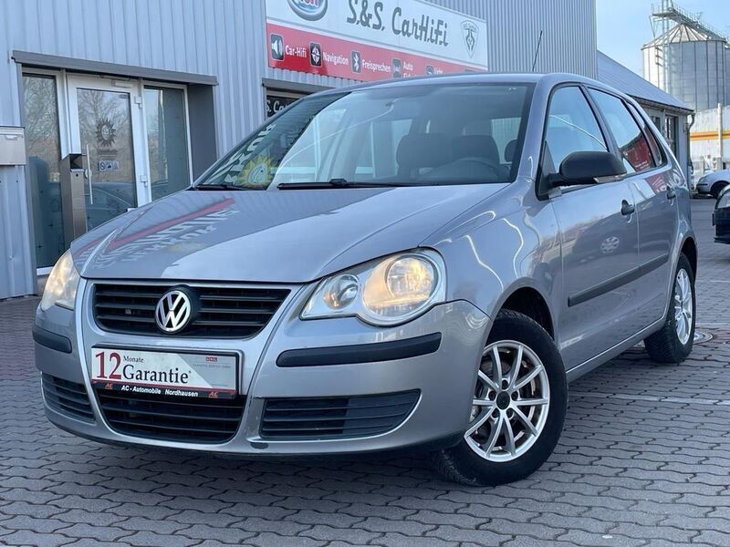 Silber Gebraucht 2008 VW Polo Trendline Limousine | 4.790 € (Teuer) - Bild 1/4