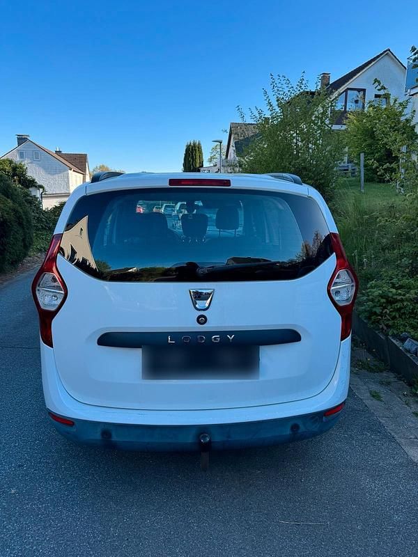 Gebraucht Dacia Lodgy 90 PS (66 kW) 2013 Weiß Van / Kleinbus